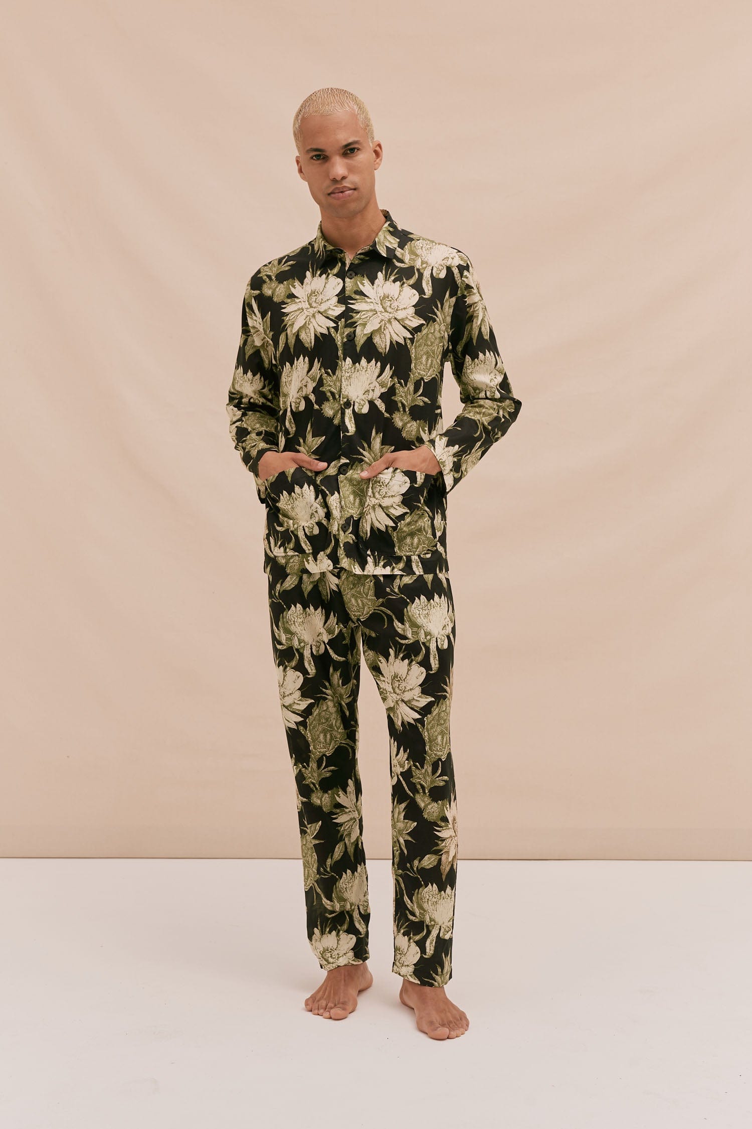 DESMOND & DEMPSEY Pocket Pajama Set In Night Bloom Print