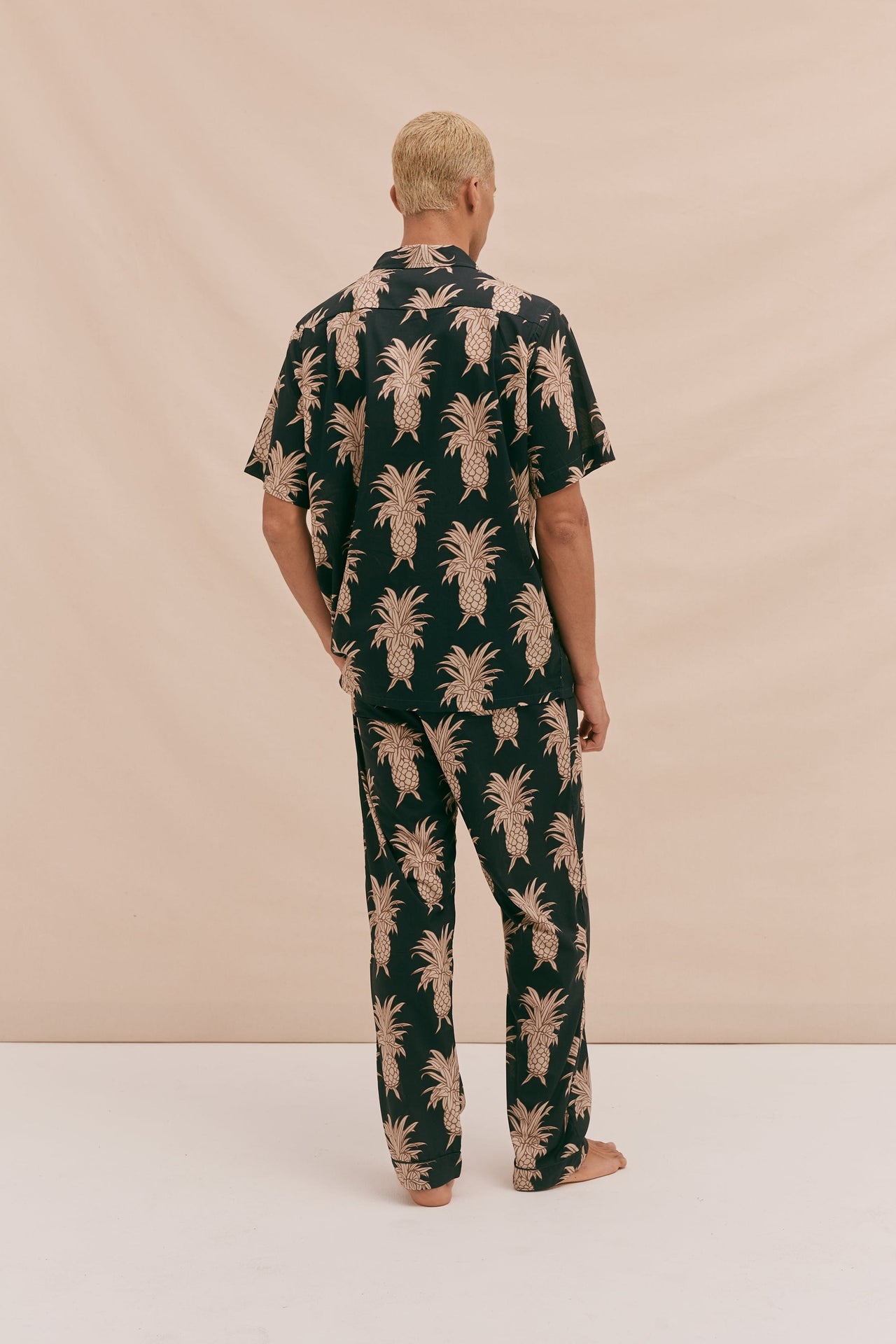 Men’s Cuban Long Pyjama Set Howie Pineapple Print Black/Gold