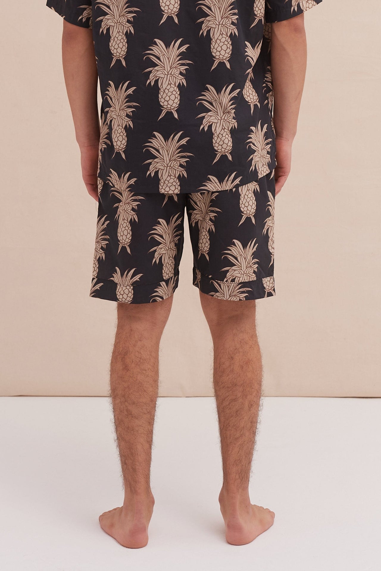 Men’s Pyjama Shorts Howie Pineapple Print Black/Gold