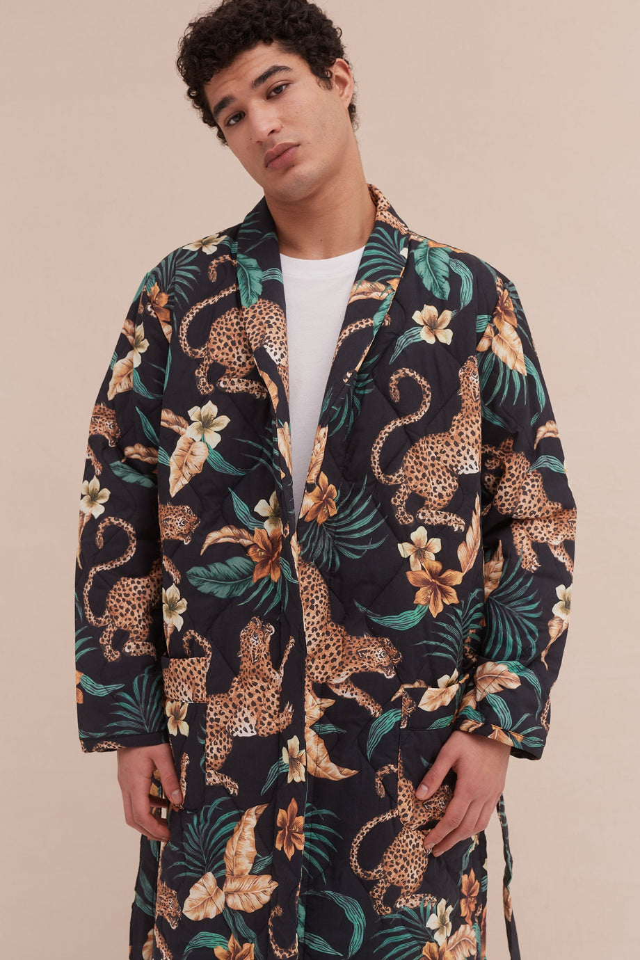 Men’s Quilted Robe Soleia Leopard Print Black/Yellow – Desmond & Dempsey