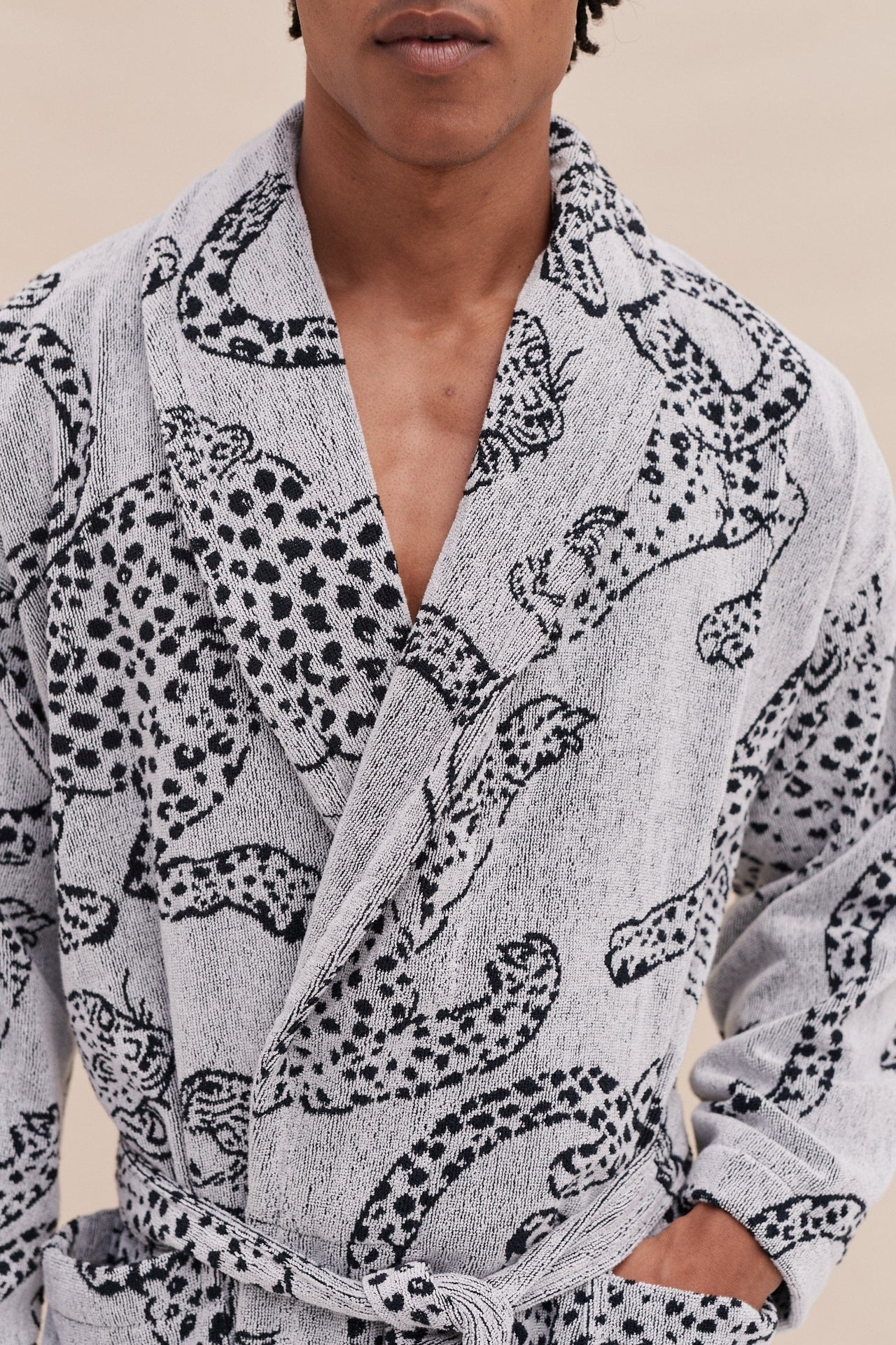 Unisex Towel Robe Jag Print Cream