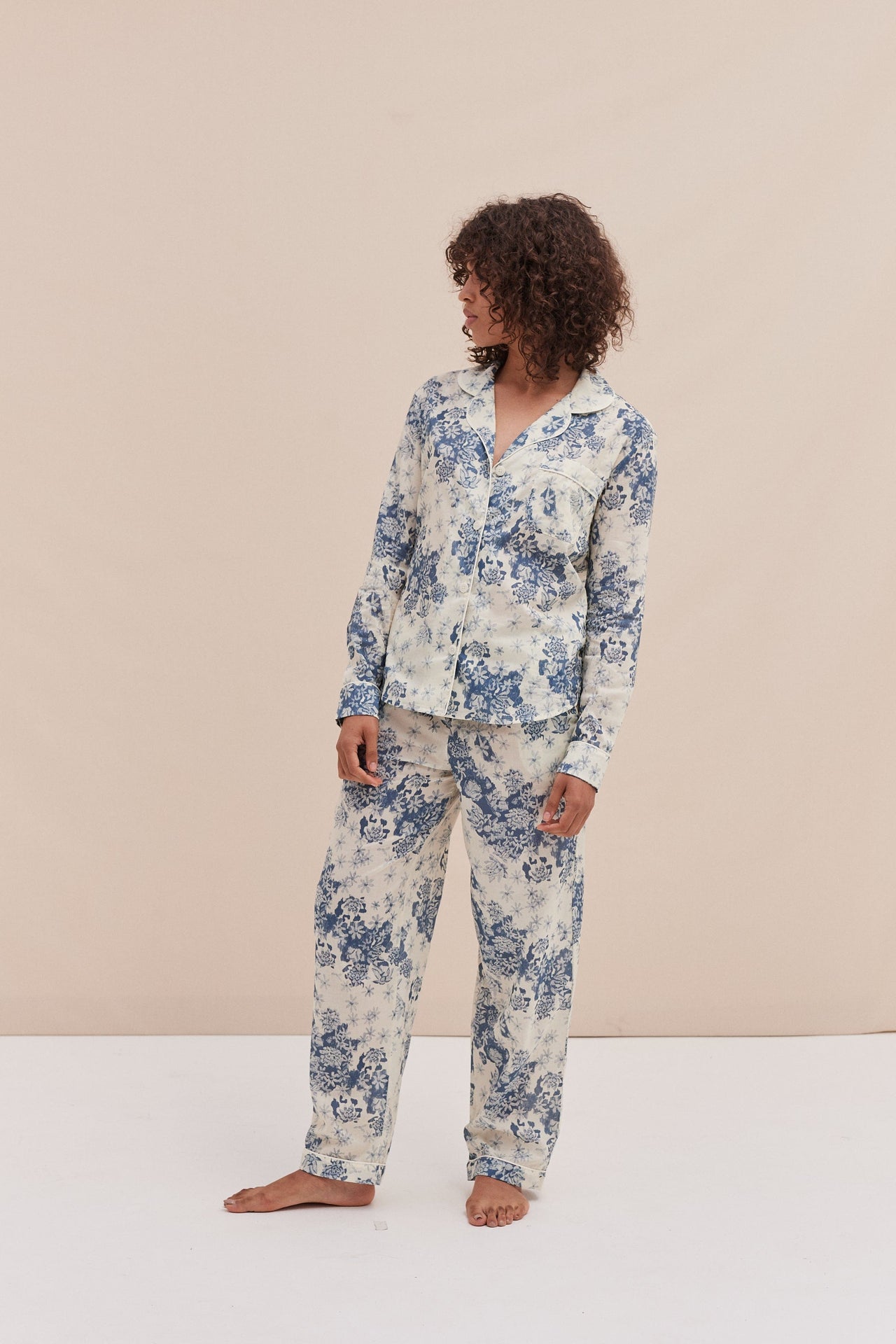 Long Pyjama Set Flowers of Time Print Blue