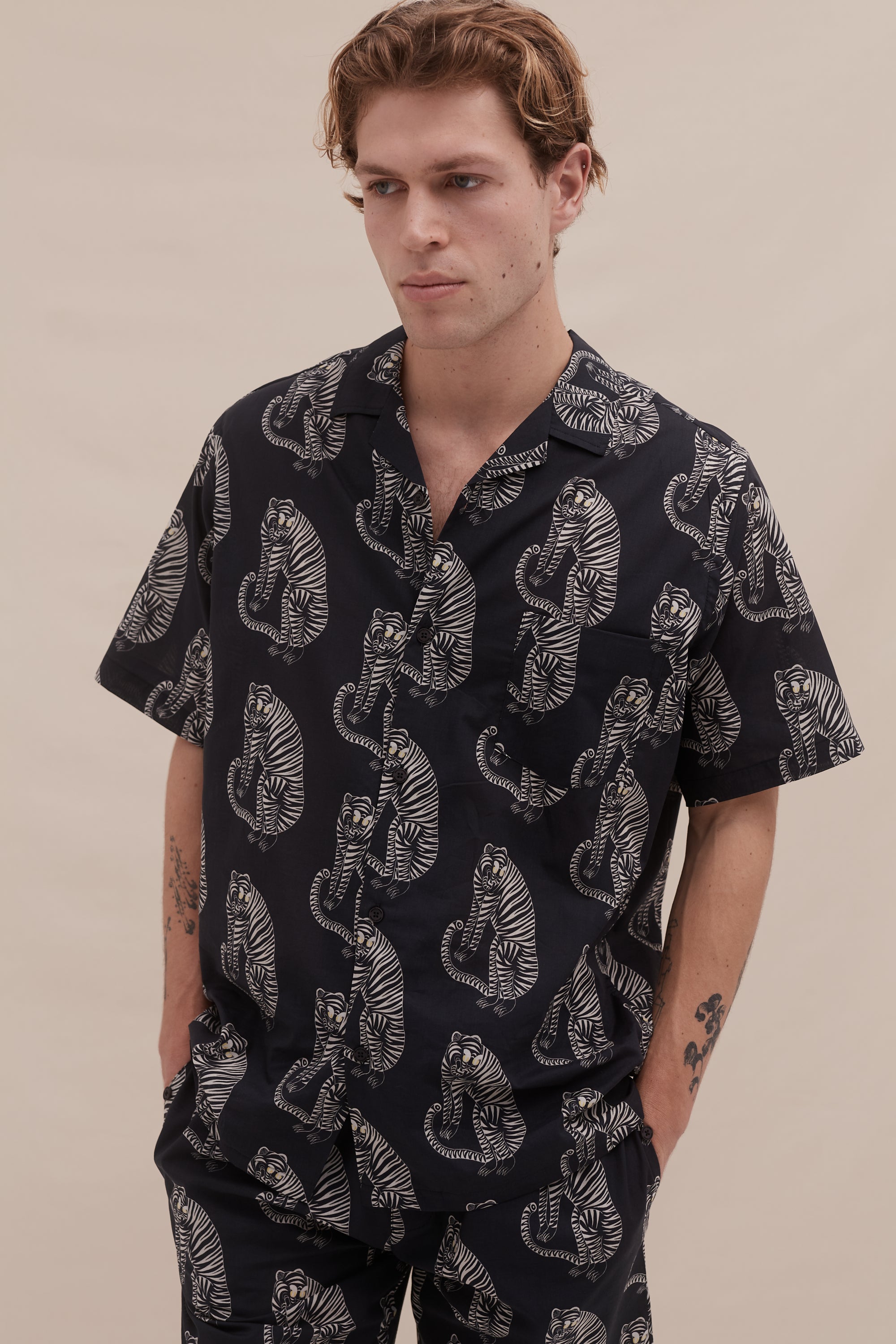 Cuban Pyjama Shirt Sansindo Tiger Print Black Cream