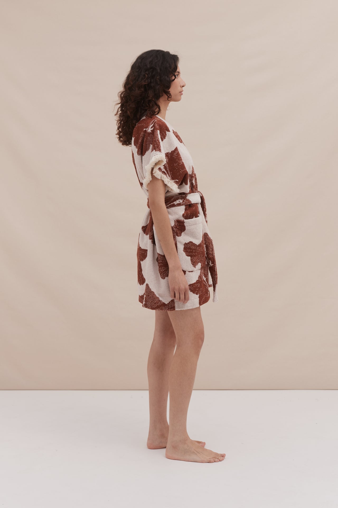 Short Towel Robe Grand Hibiscus Print Cream