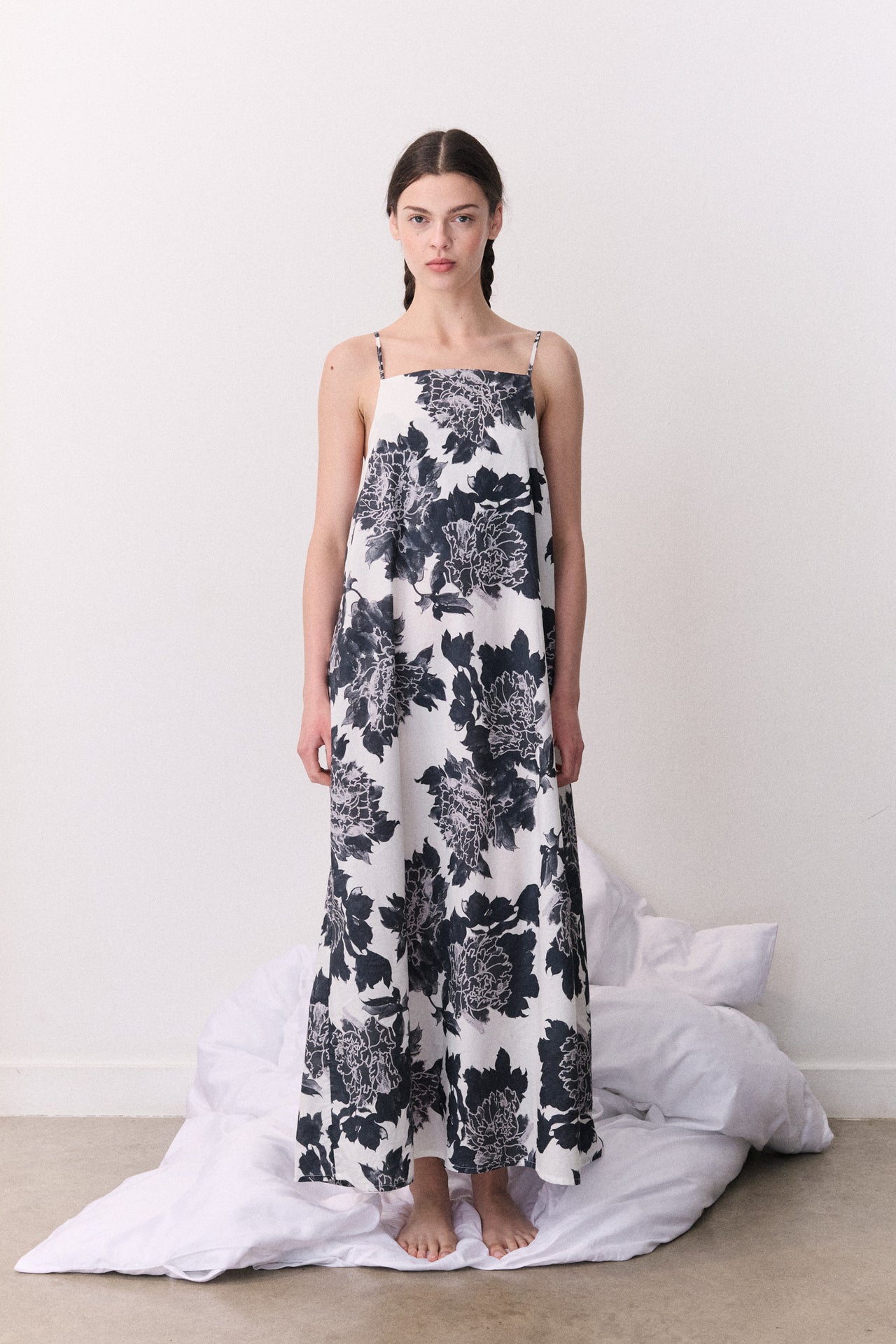 Square Nightie Peony White