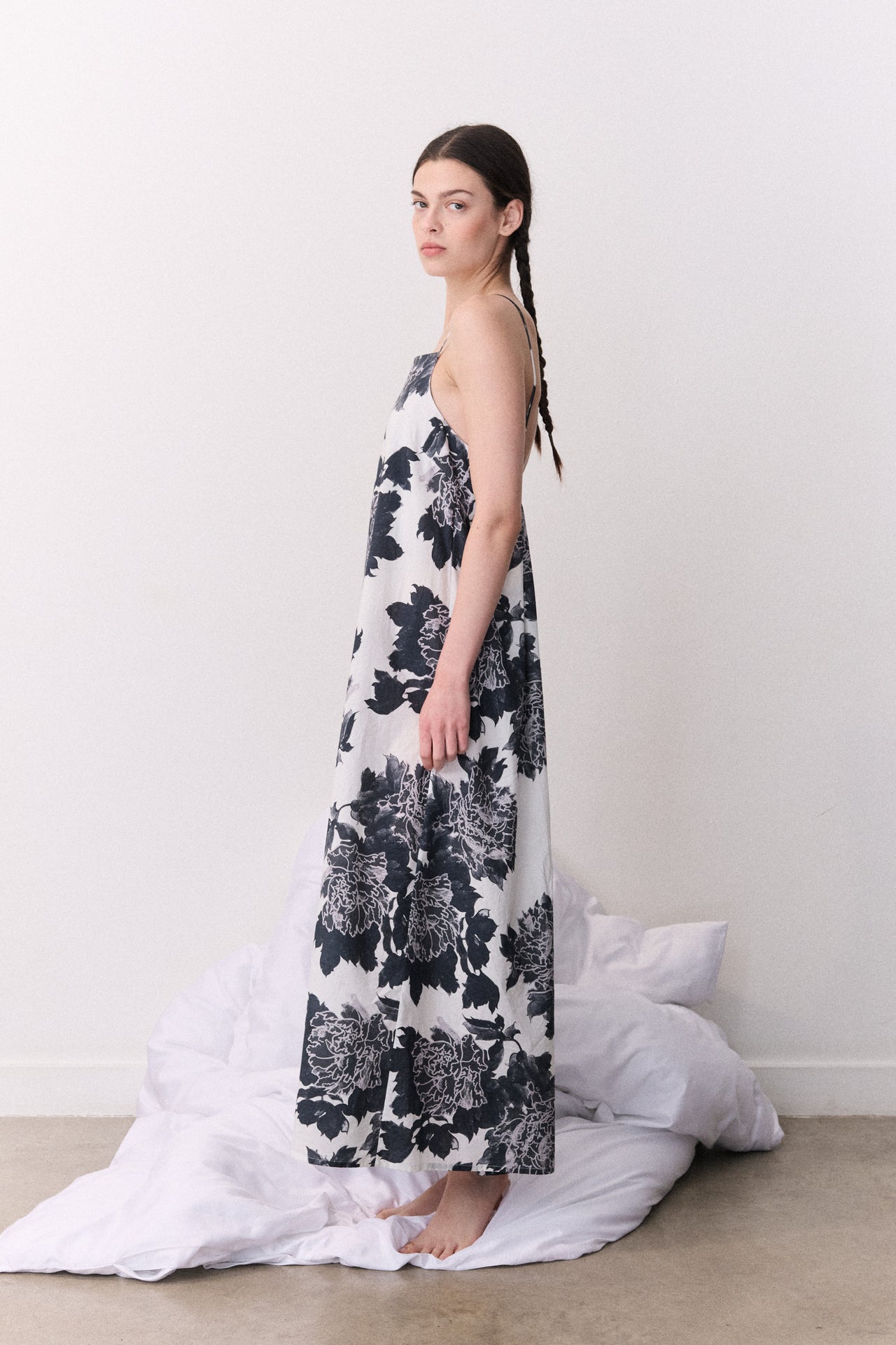 Square Nightie Peony White