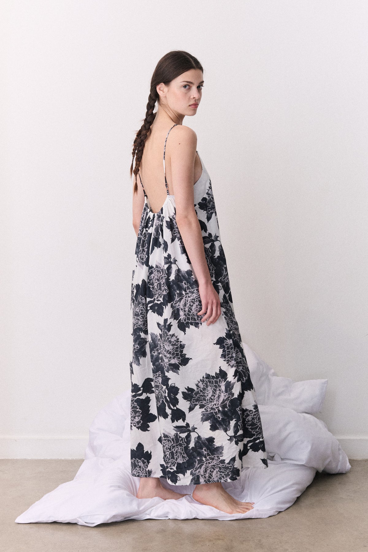 Square Nightie Peony White