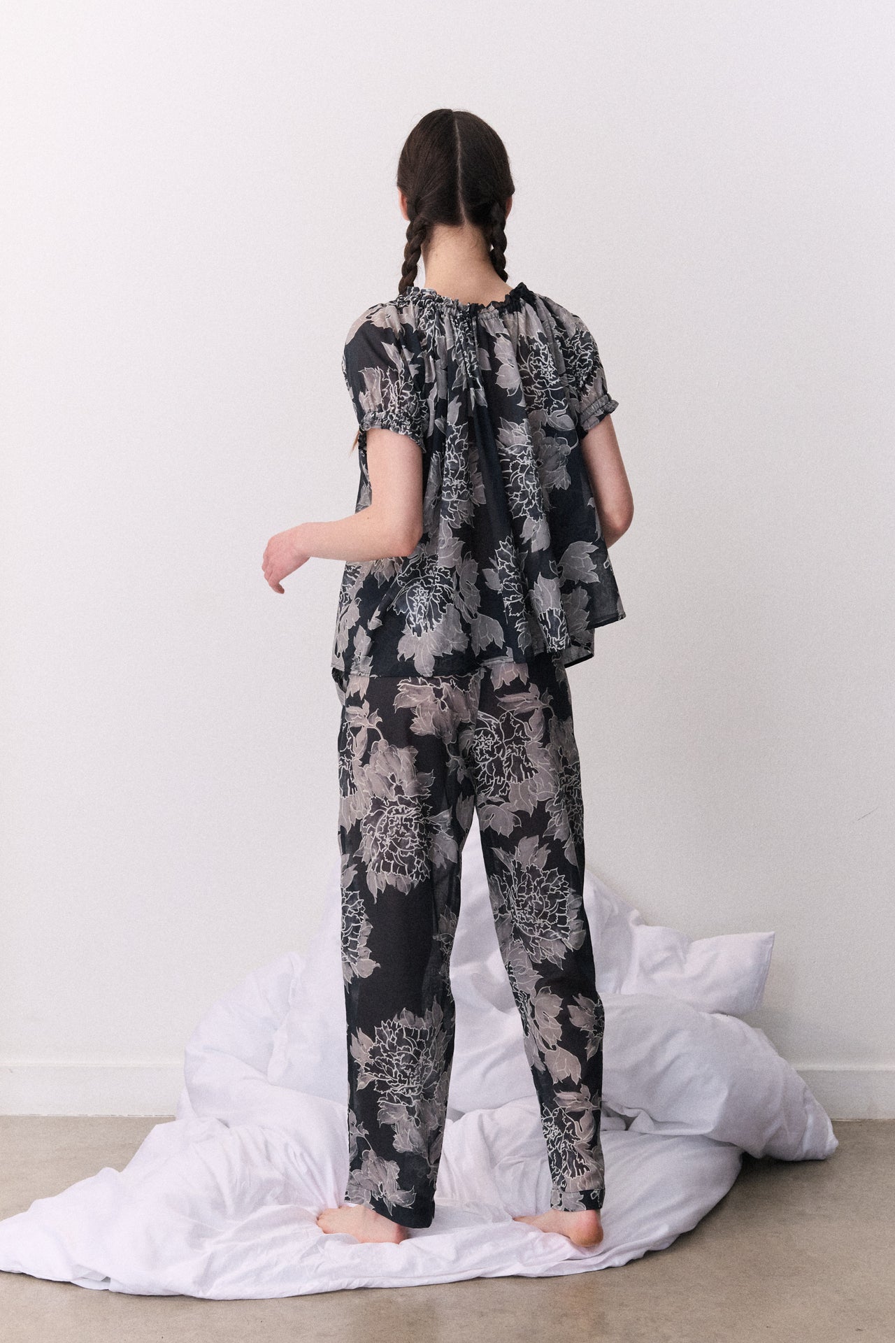 Light & Easy Short Sleeve & Trouser Set Peony Navy