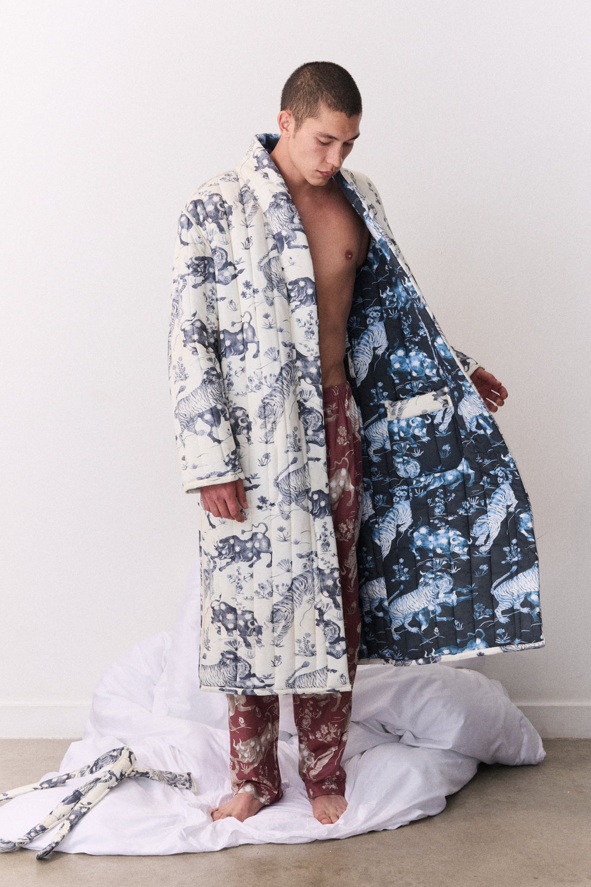 Unisex Reversible Jersey Robe Thunderheart Navy/Cream