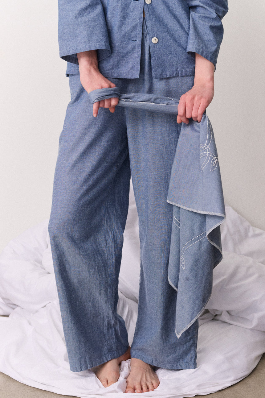 Womens 402 Trouser Chambray Blue
