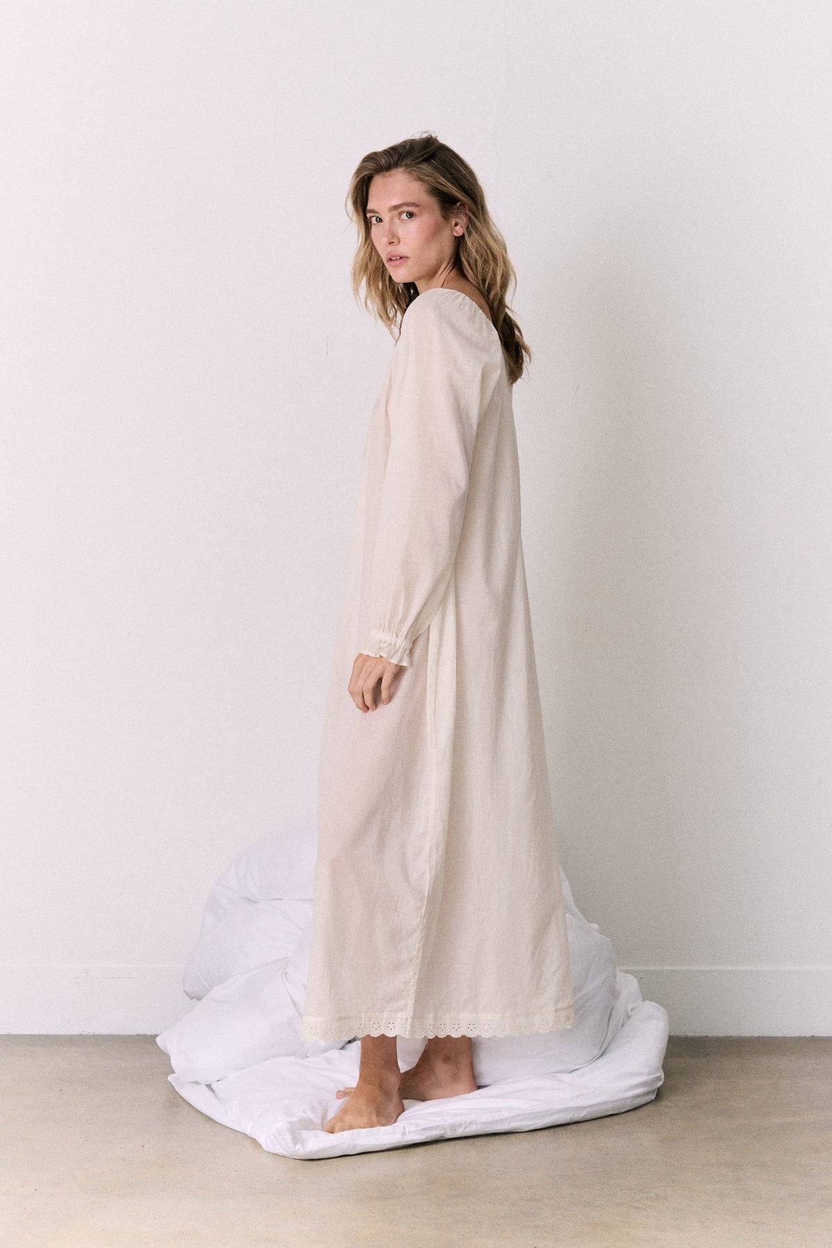 Light &amp; Easy Long Sleeve Nightie Cream