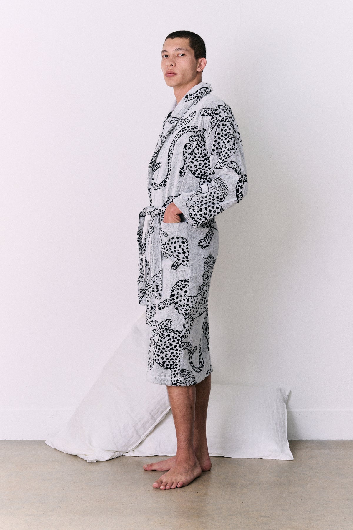 Unisex Towel Robe Jag Print Cream