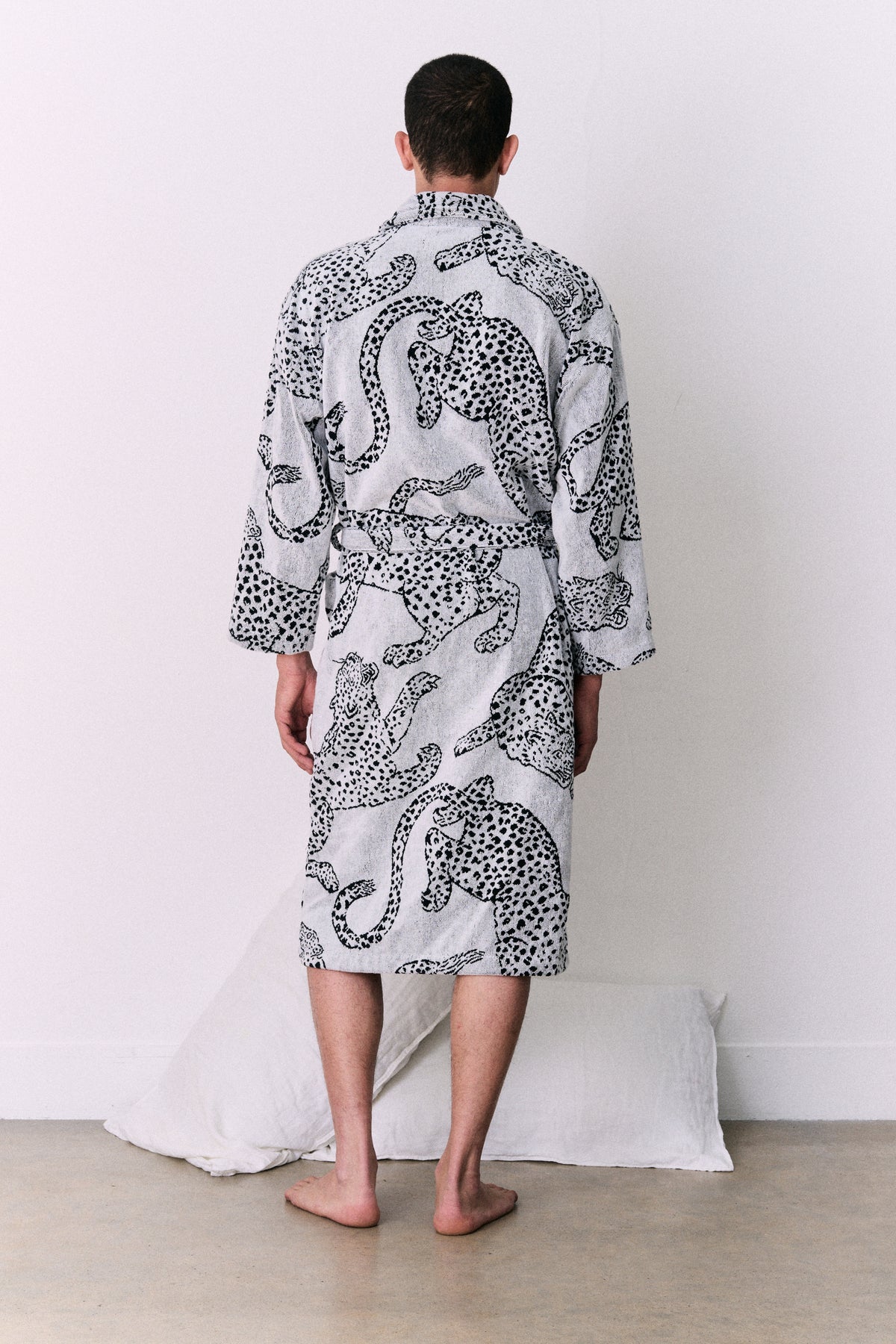 Unisex Towel Robe Jag Print Cream