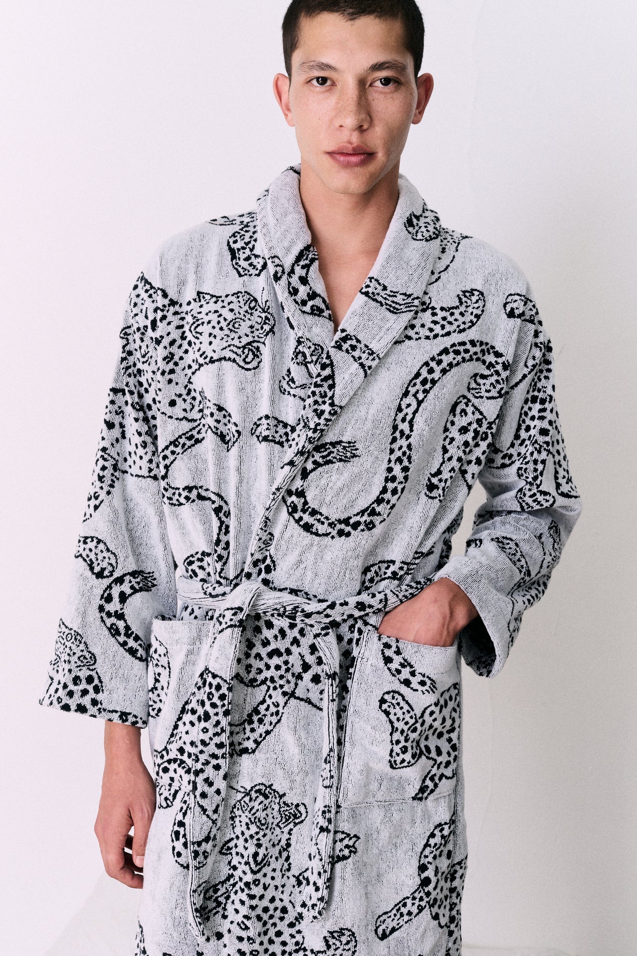Unisex Towel Robe Jag Print Cream
