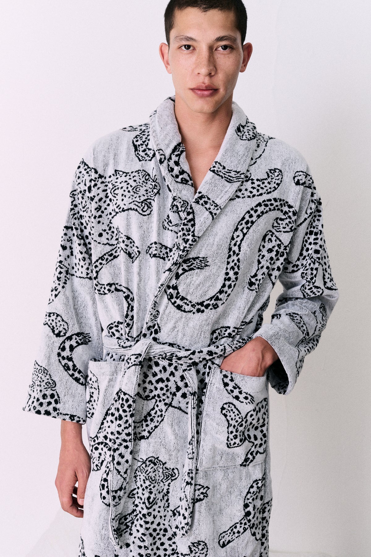 Unisex Towel Robe Jag Print Cream