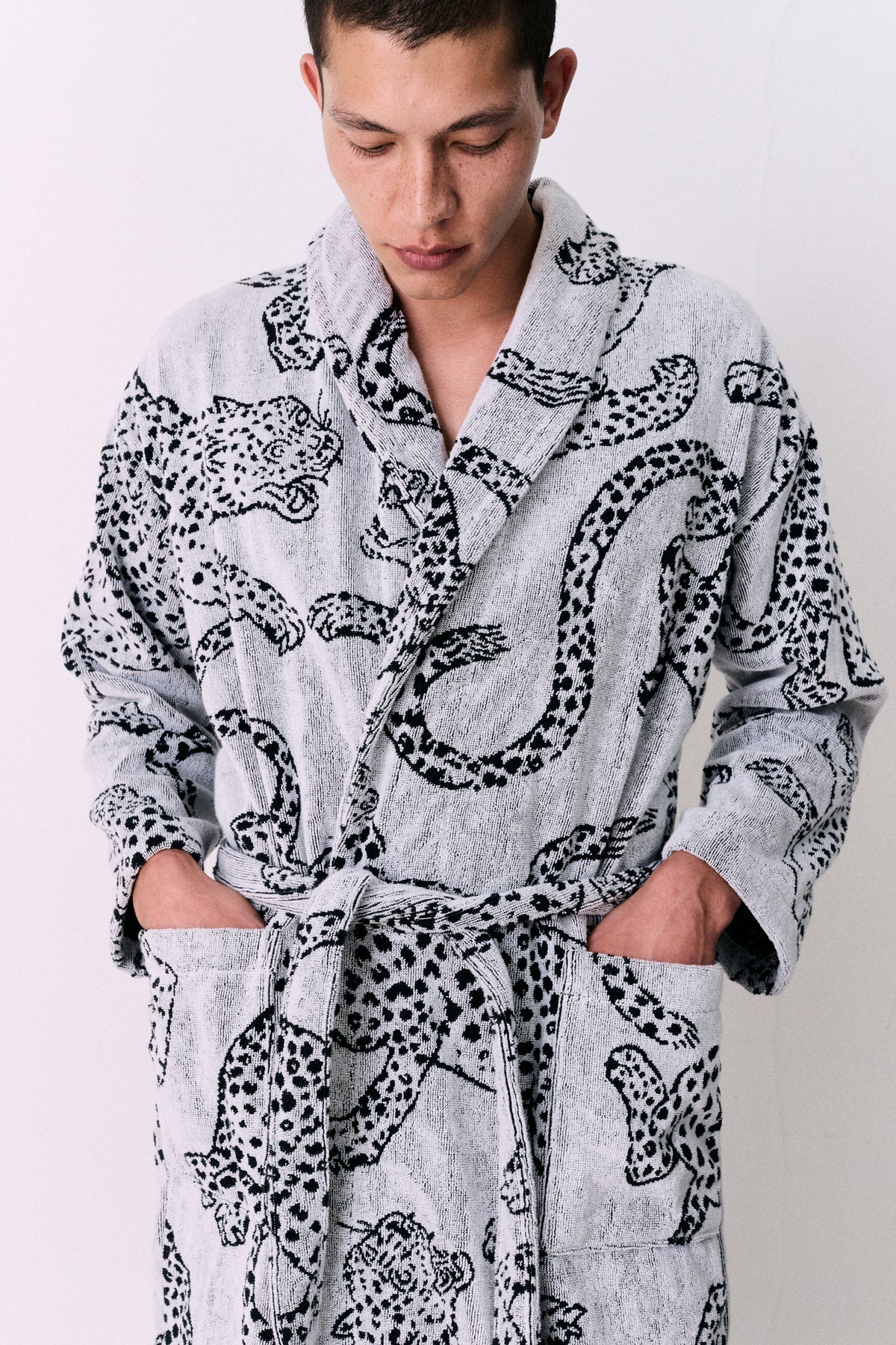 Unisex Towel Robe Jag Print Cream