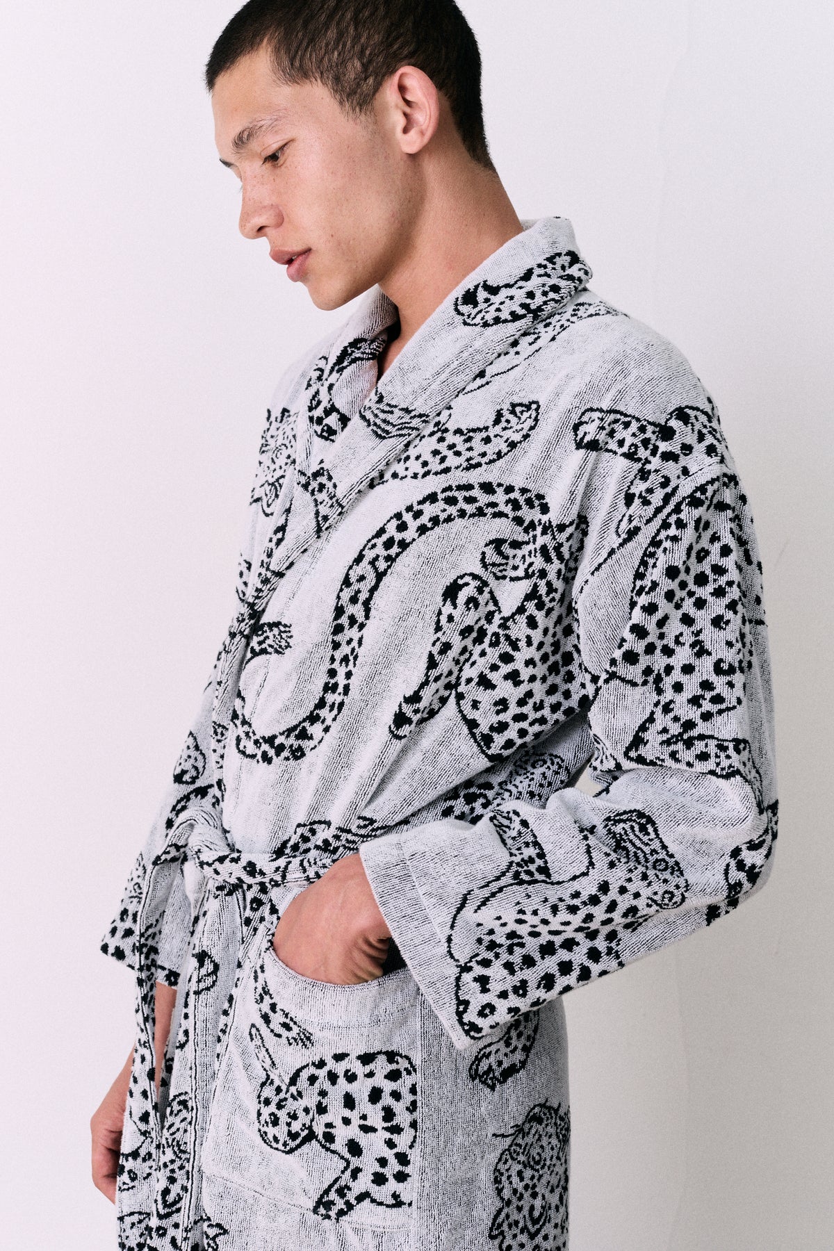 Unisex Towel Robe Jag Print Cream