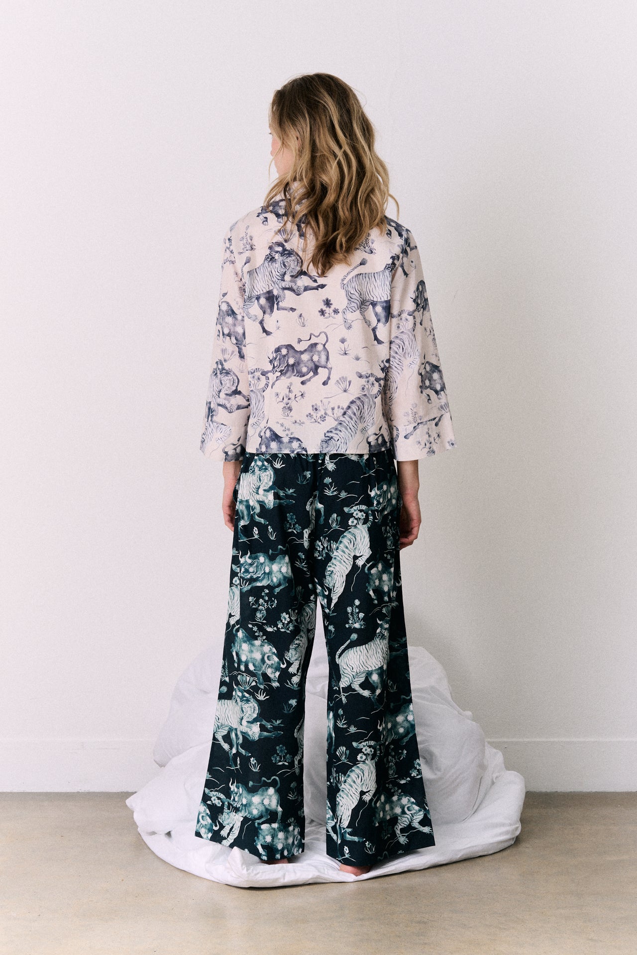 Boxy Shirt & Wide Leg Set Thunderheart Cream/Navy
