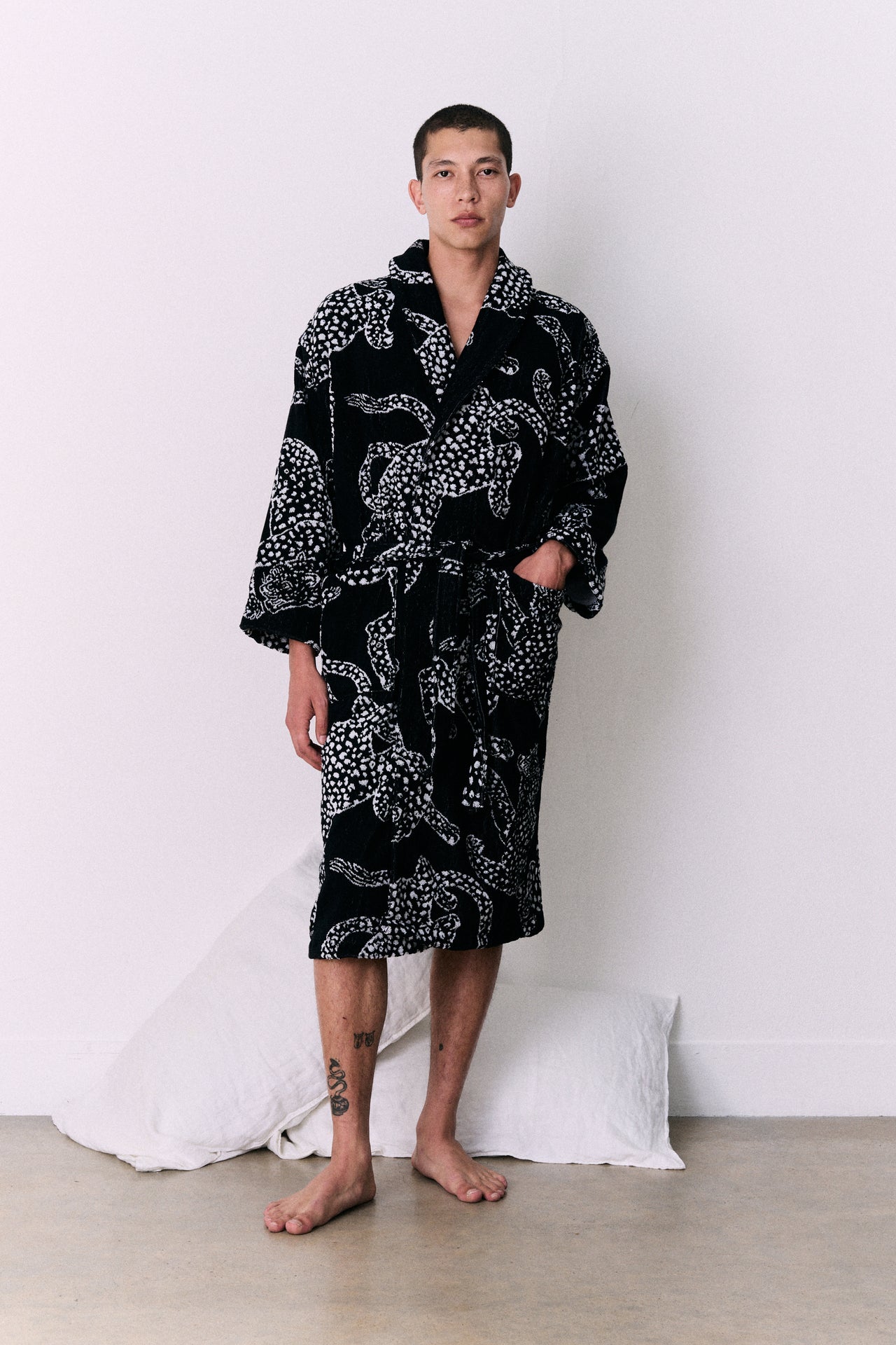 Unisex Towel Robe Jag Print Black