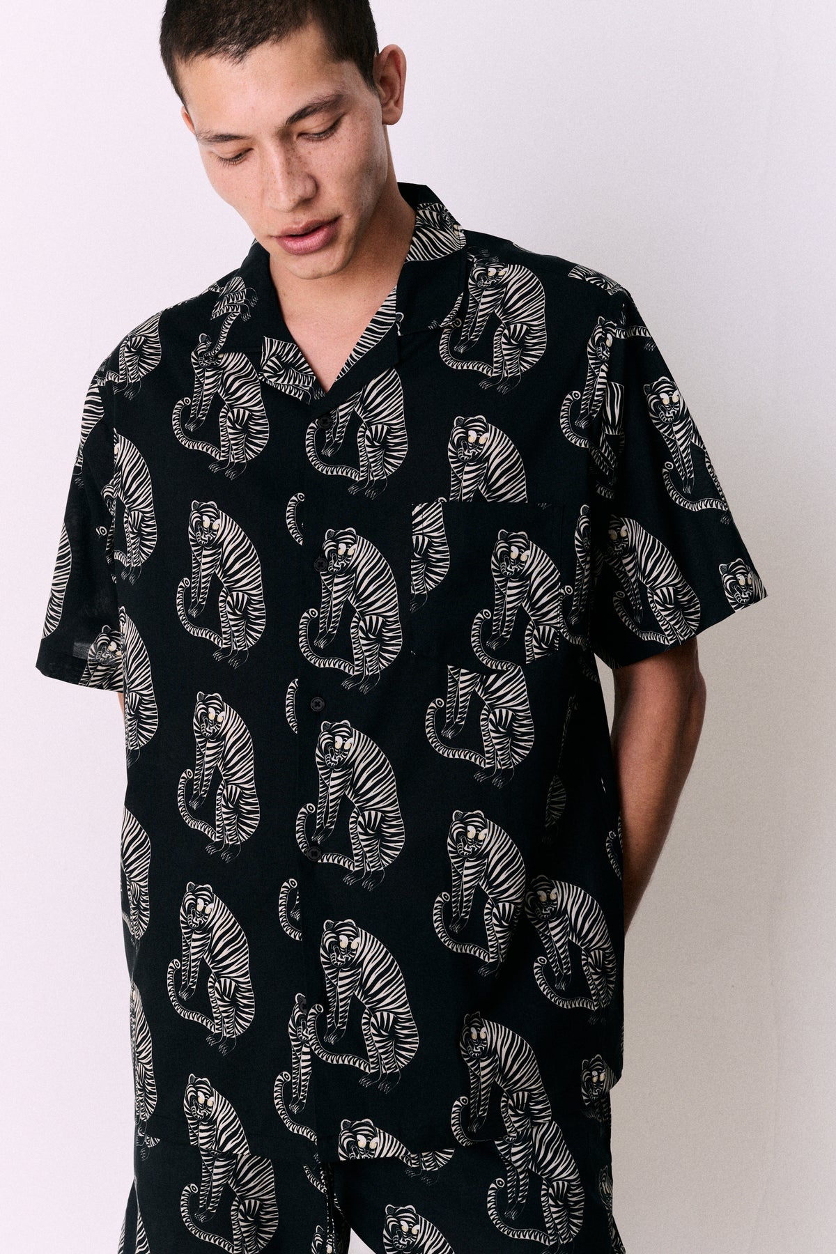 Men’s Cuban Pyjama Shirt Sansindo Tiger Print Black/Cream