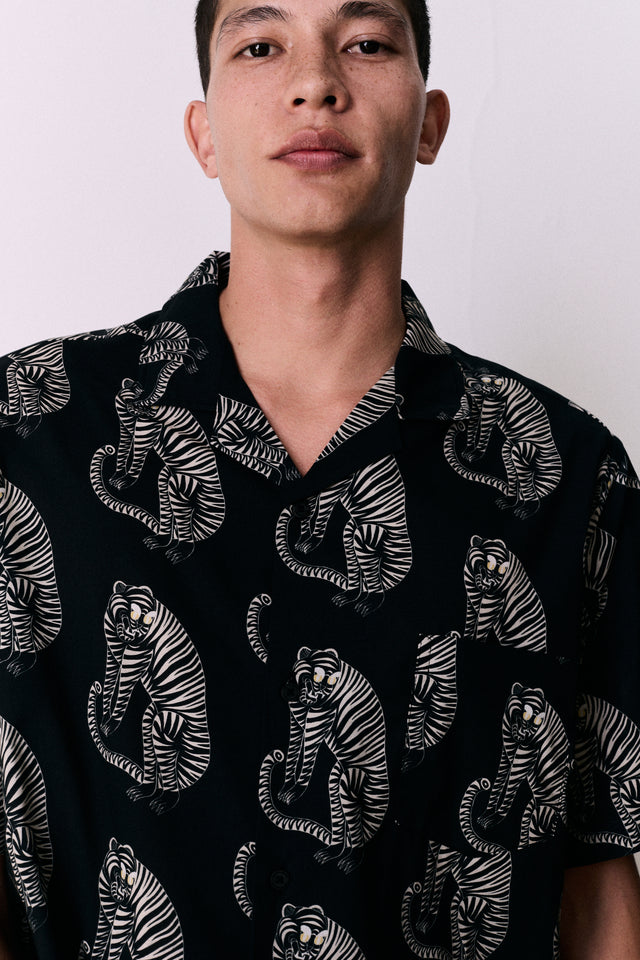Men’s Cuban Pyjama Shirt Sansindo Tiger Print Black/Cream