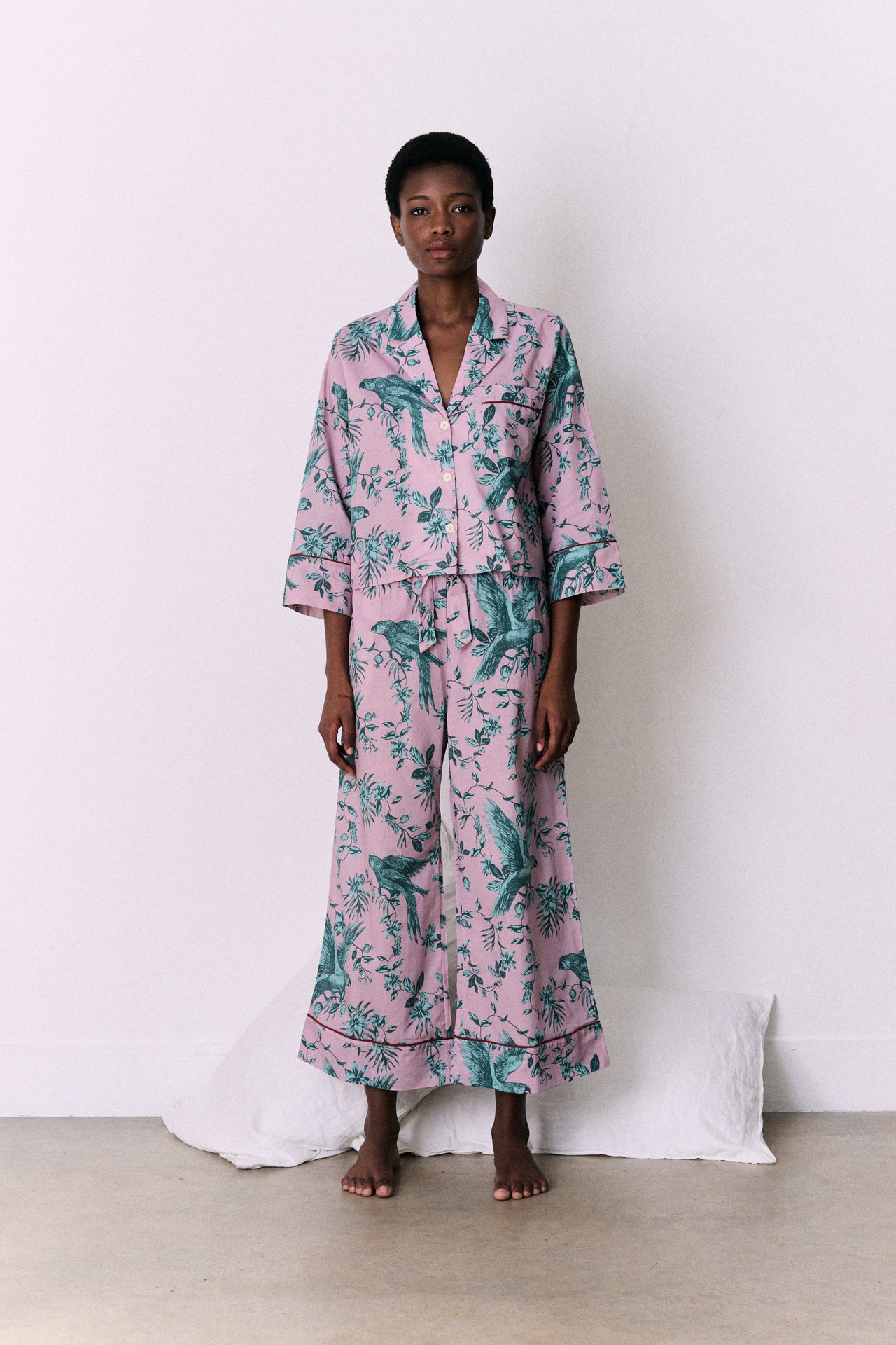 Boxy Shirt The Bromley Parrot Print Pink/Blue