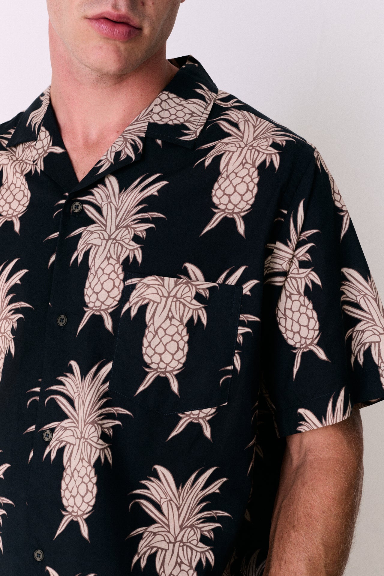 Men’s Cuban Long Pyjama Set Howie Pineapple Print Black/Gold