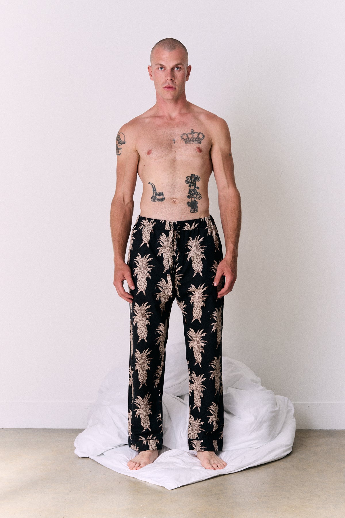 Men’s Cuban Long Pyjama Set Howie Pineapple Print Black/Gold