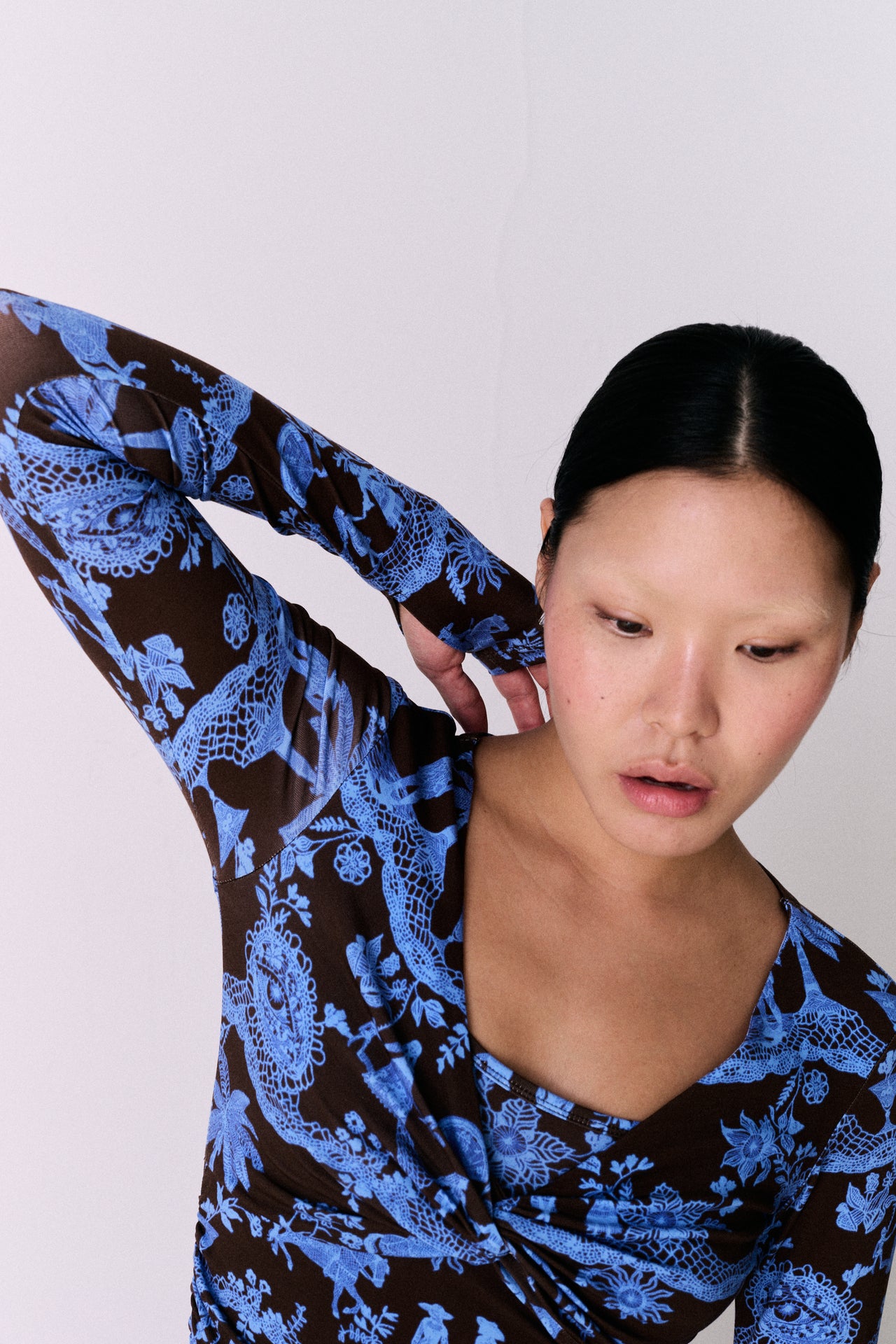 Lyocell Jersey Twist Top A Laced Dream Espresso/Blue
