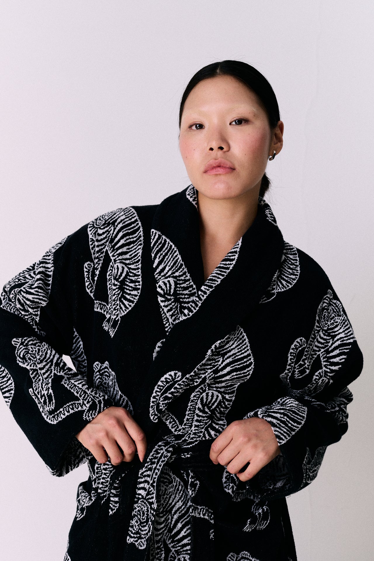 Unisex Towel Robe Sansindo Print Black Cream