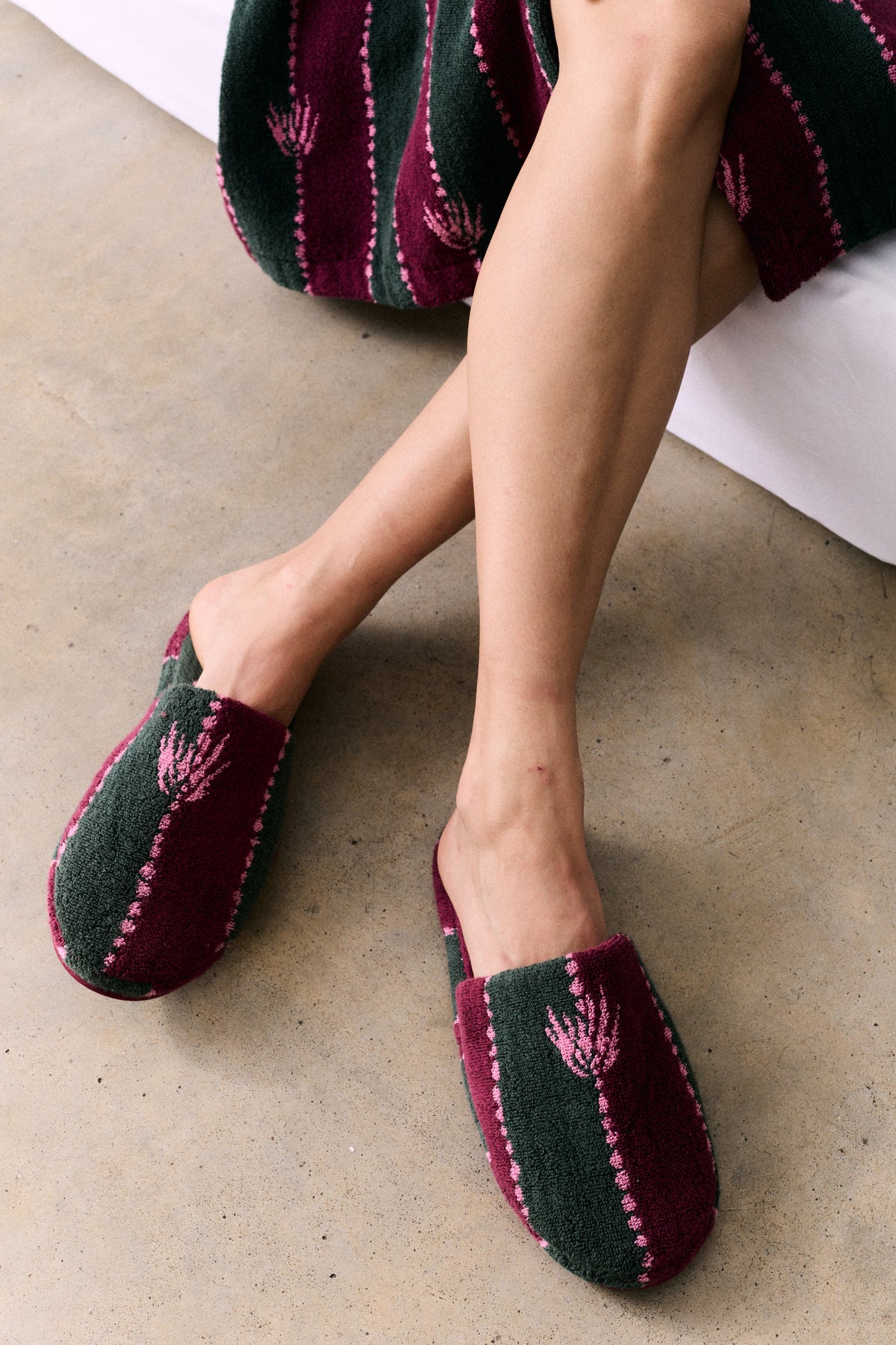 Towel Slipper Moonflower Stripe Green/Pink/Red