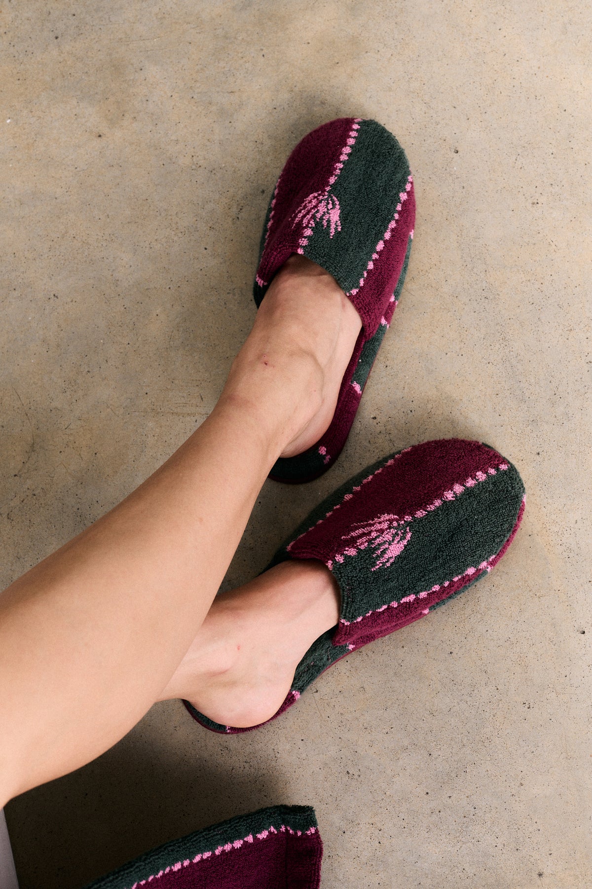 Towel Slipper Moonflower Stripe Green/Pink/Red