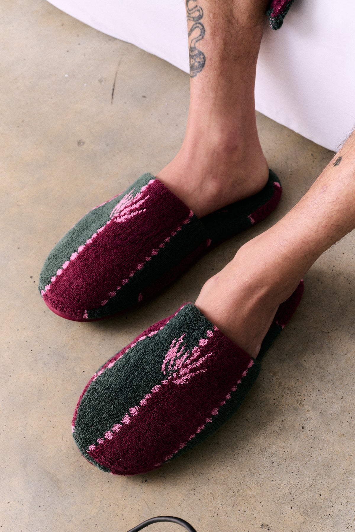 Towel Slipper Moonflower Stripe Green/Pink/Red