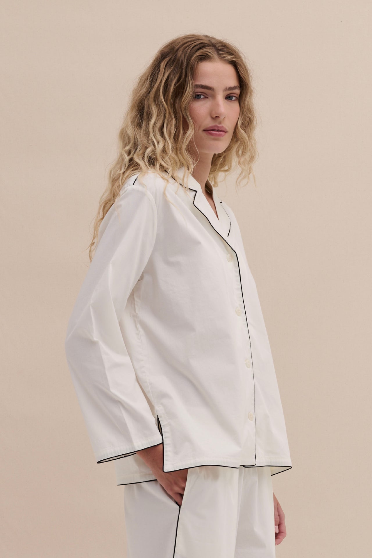 402 Shirt Cream