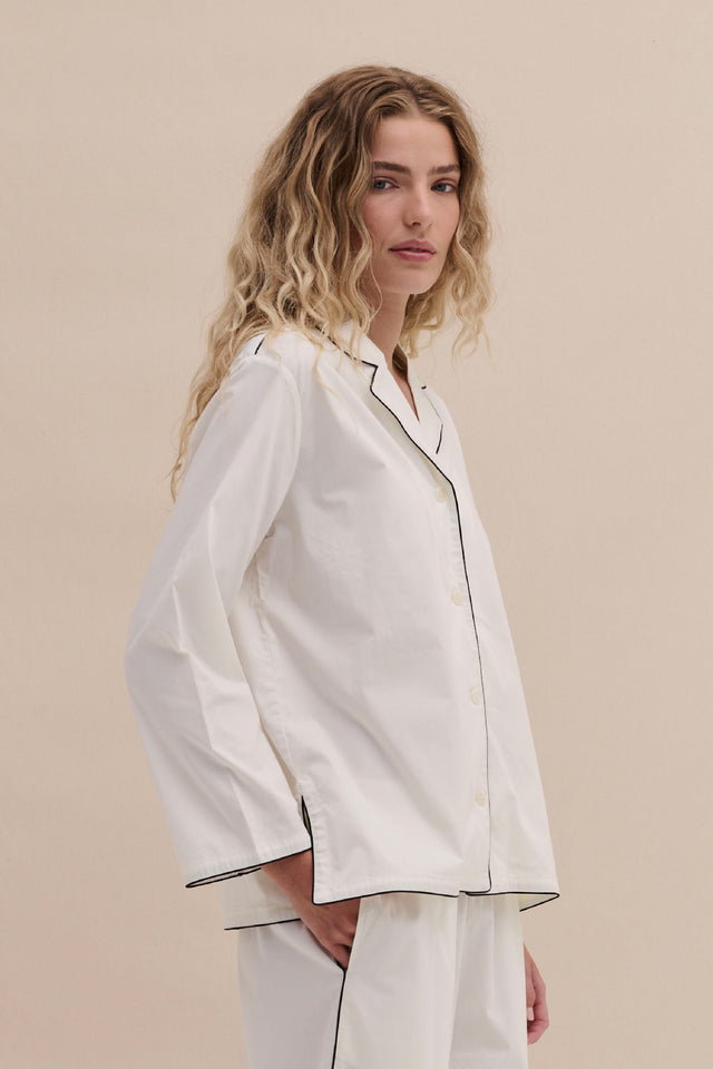 402 Shirt Cream