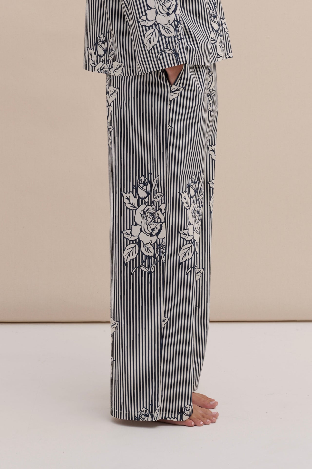 402 Trousers Pinstripe Rose Navy