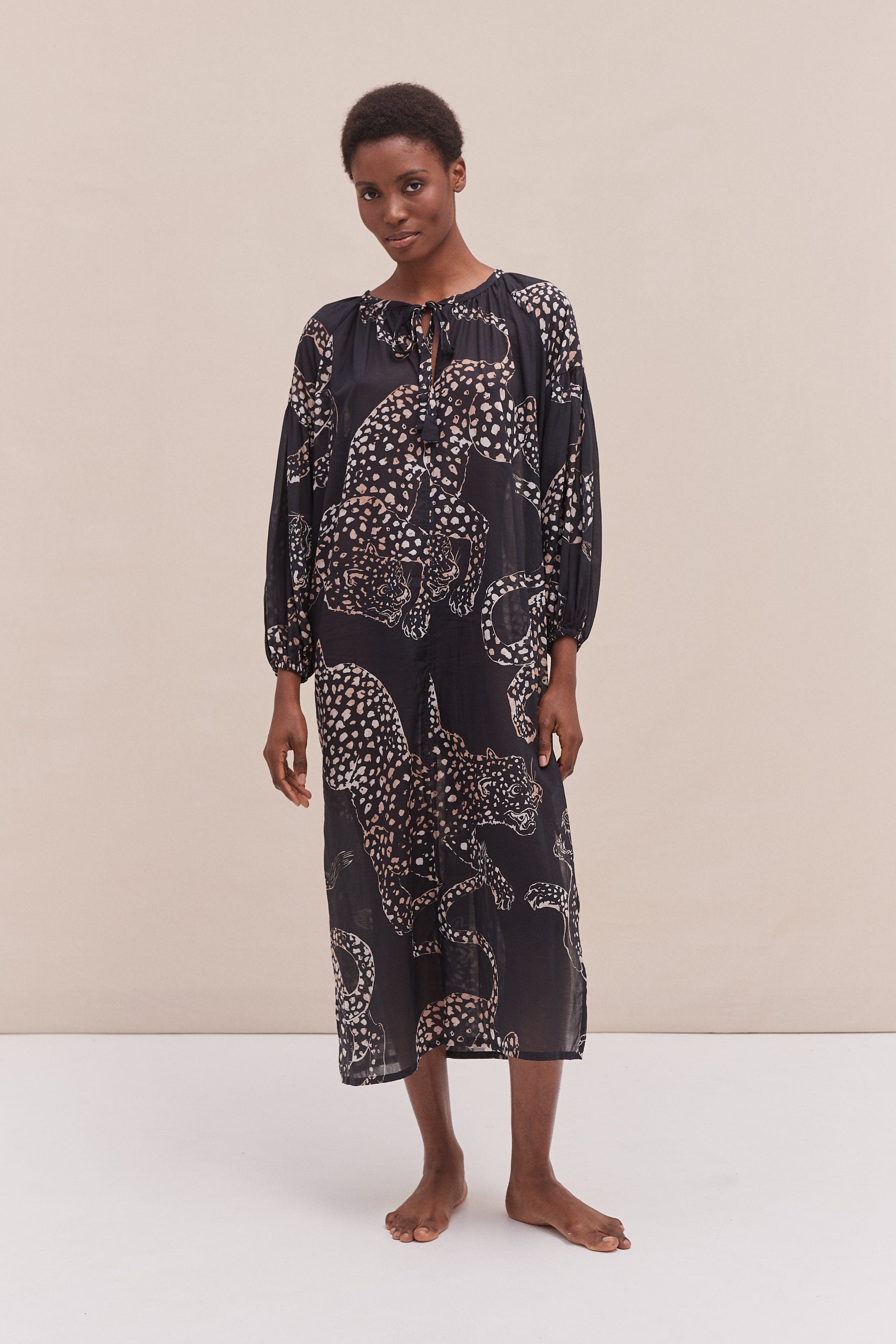 Blouson Sleeve Kaftan The Jag Print Navy – Desmond & Dempsey
