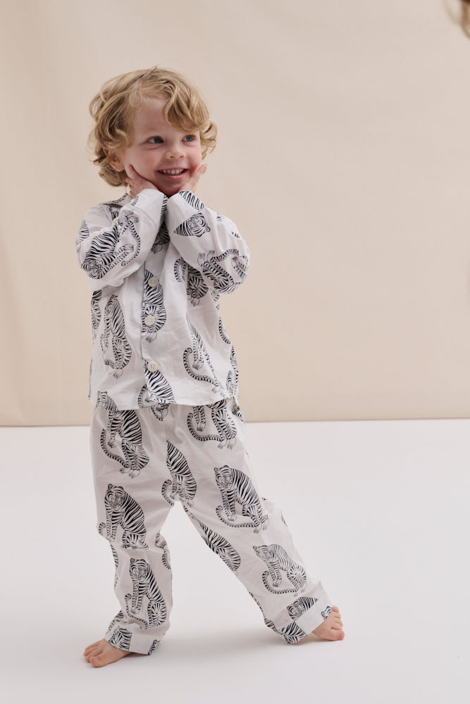 Kids 402 Long Pyjama Set Sansindo White/Black