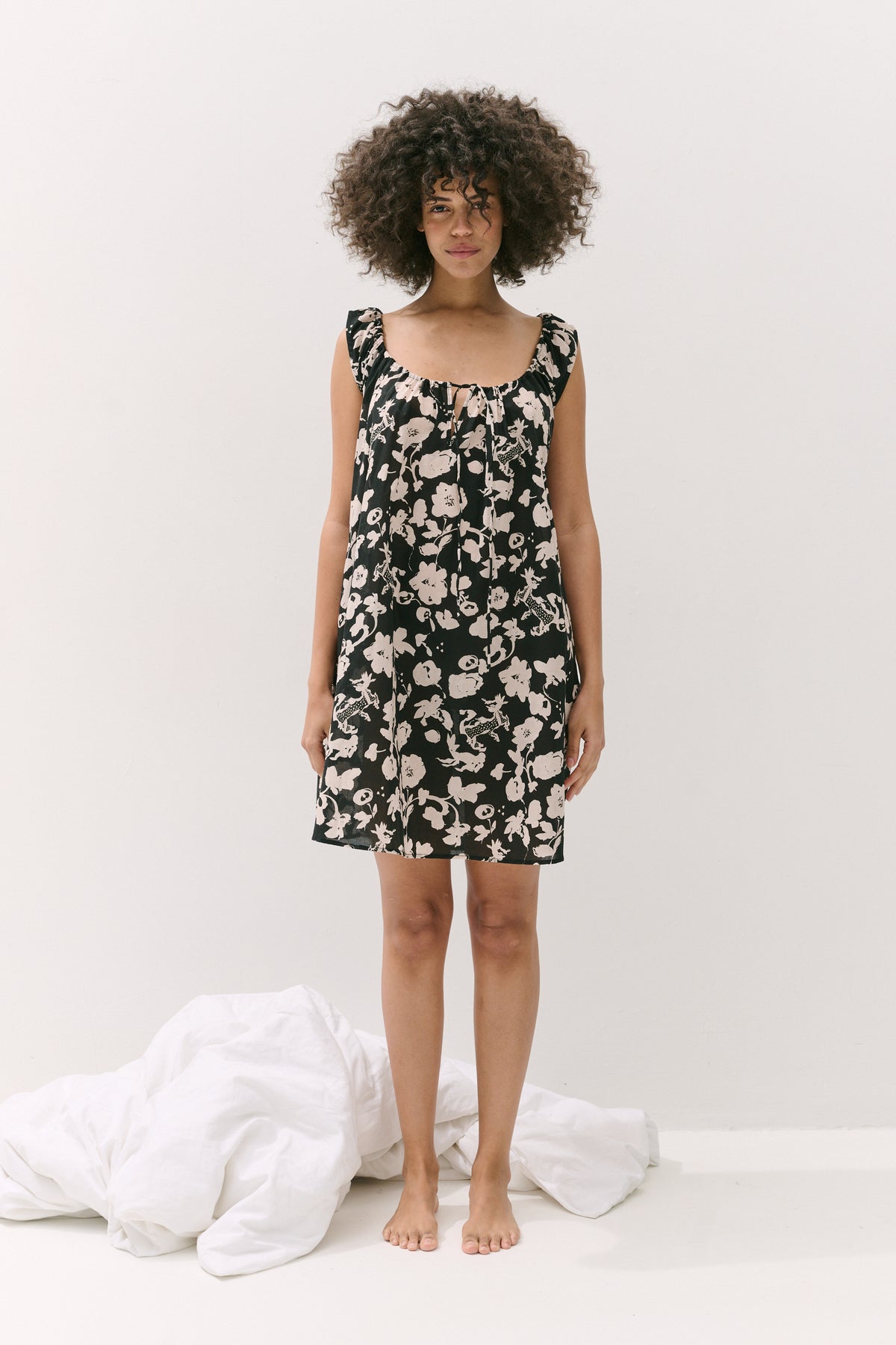 Light & Easy Nightie Bunny Black/Cream