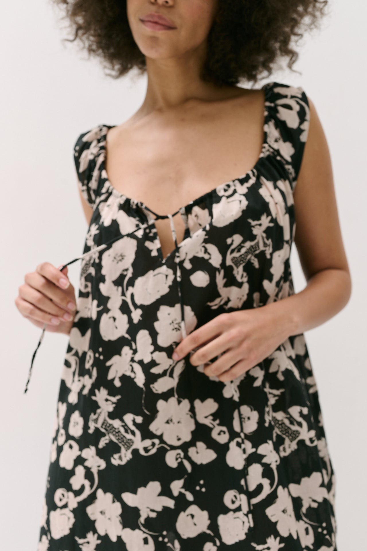 Light & Easy Nightie Bunny Black/Cream