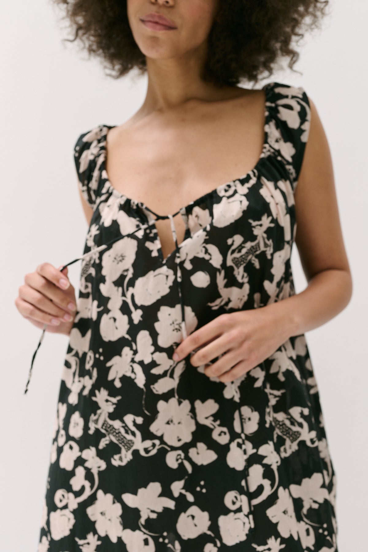 Light & Easy Nightie Bunny Black/Cream