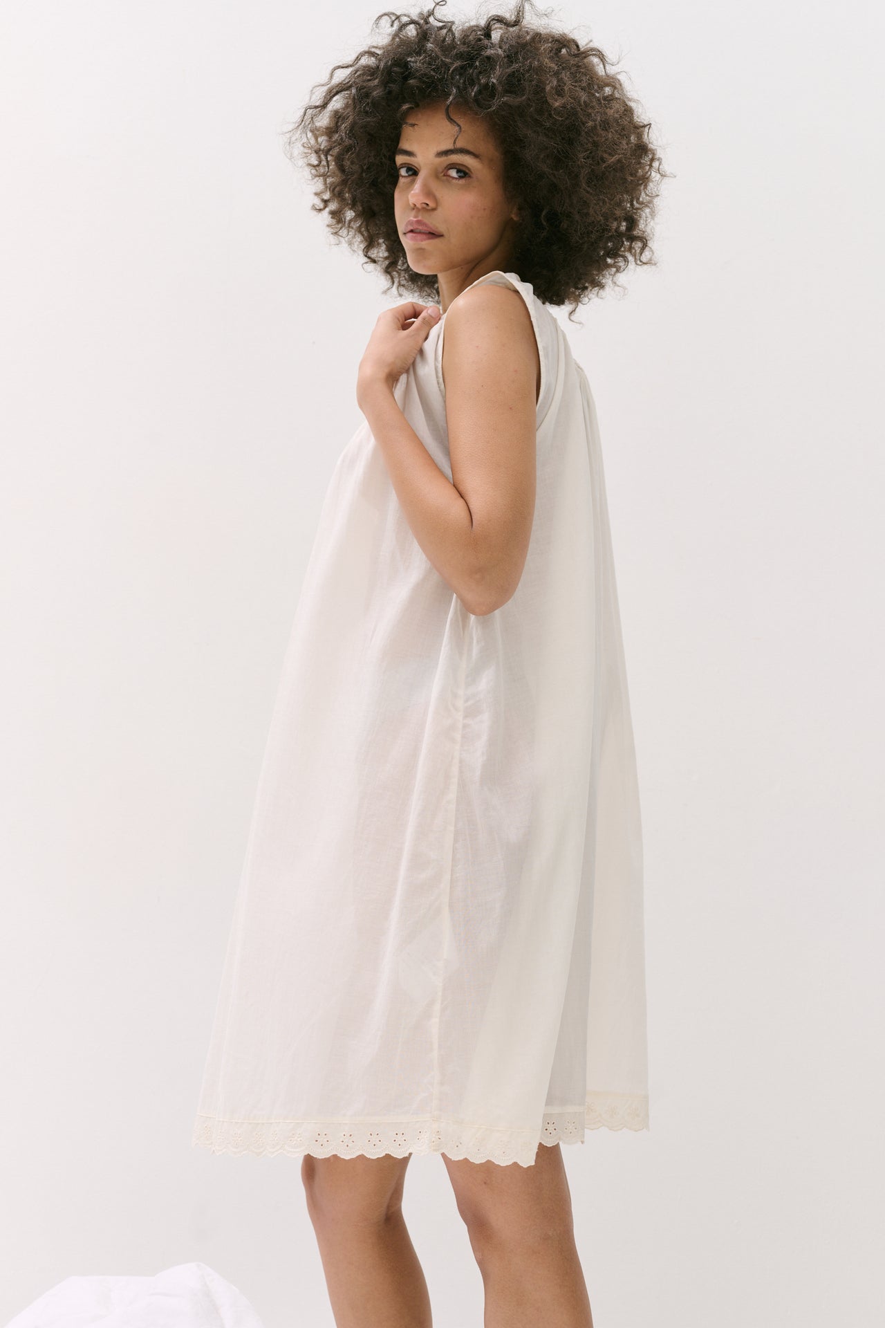 Light & Easy Nightie Cream with Lace