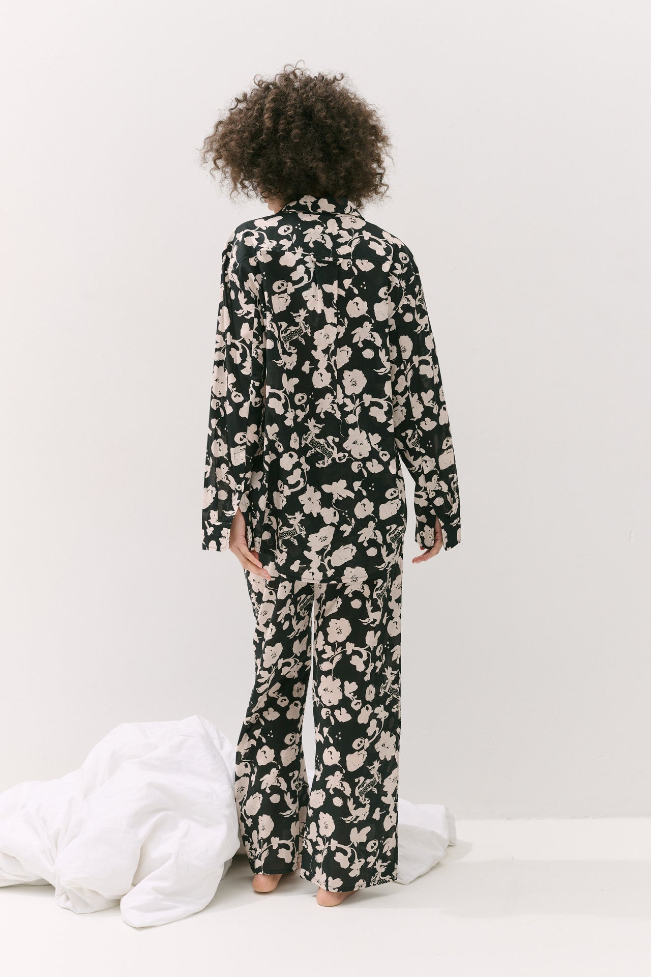 Long Lounge Set Bunny Black/Cream