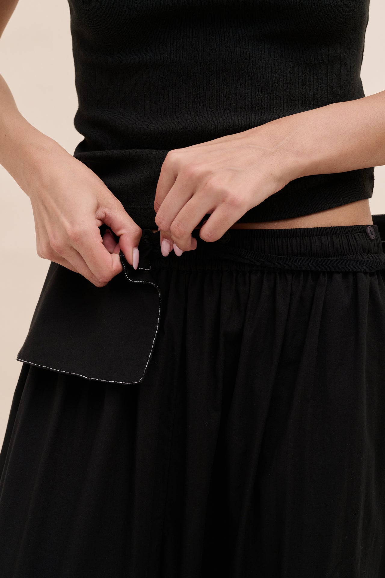Relaxed Balloon Leg Trousers Contrast Stitch Black