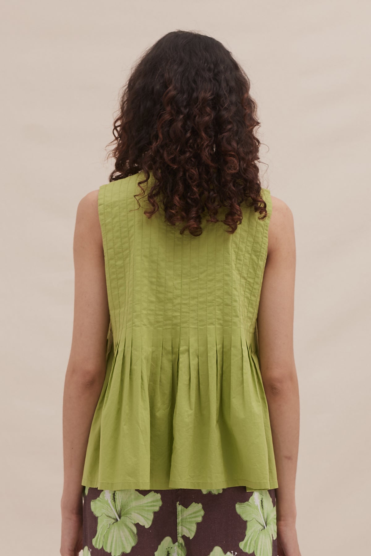 Pleated Cami Top Lime – Desmond Dempsey