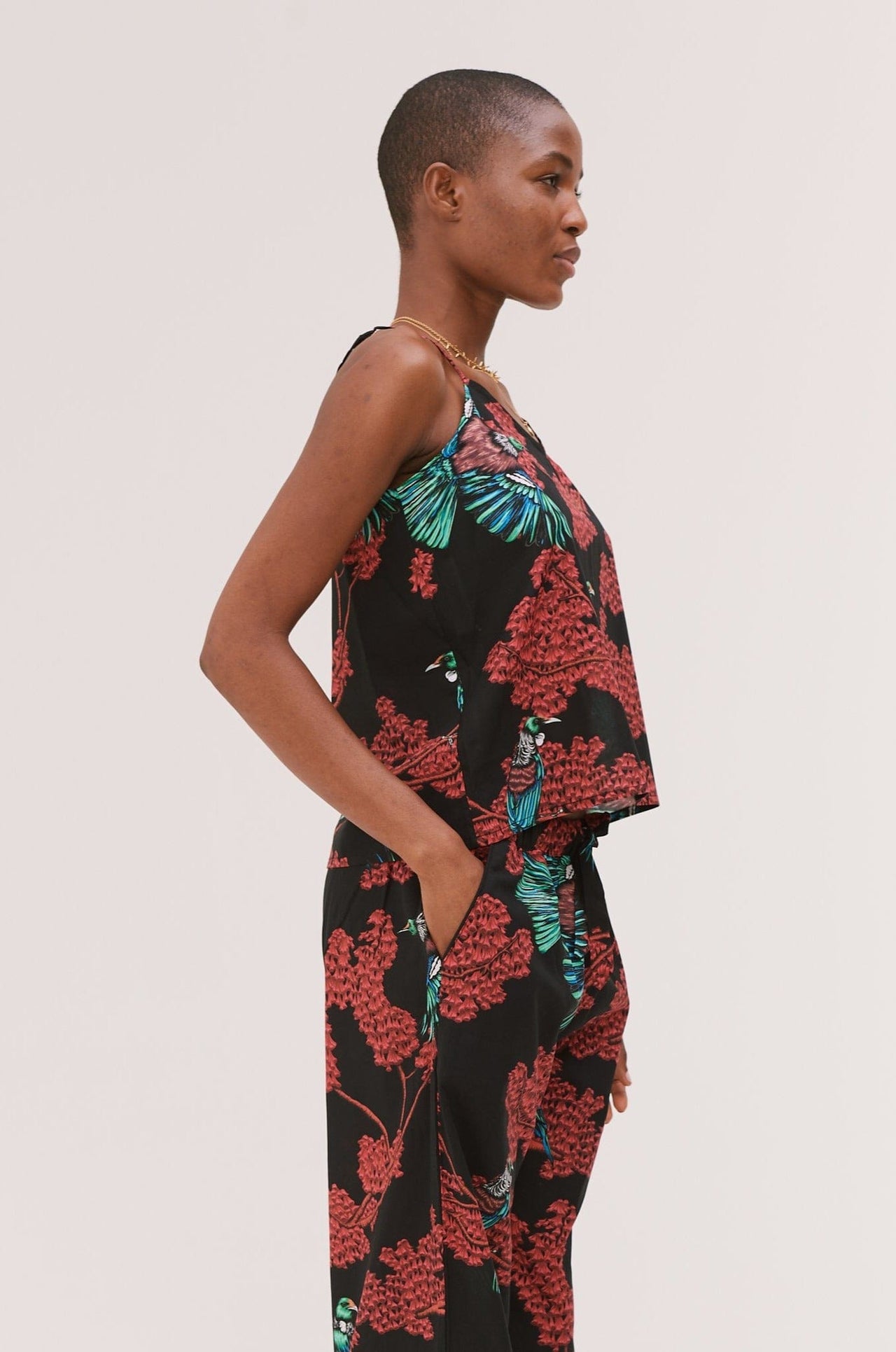 Cami Top Passerine Print Black/Red
