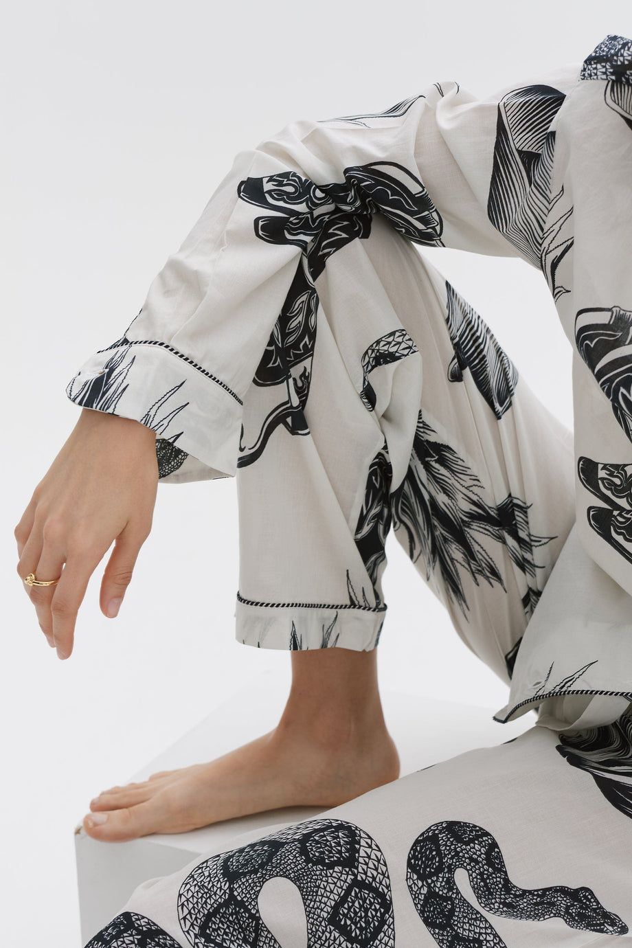 Long Pyjama Set Wild Icons Print Cream/Navy